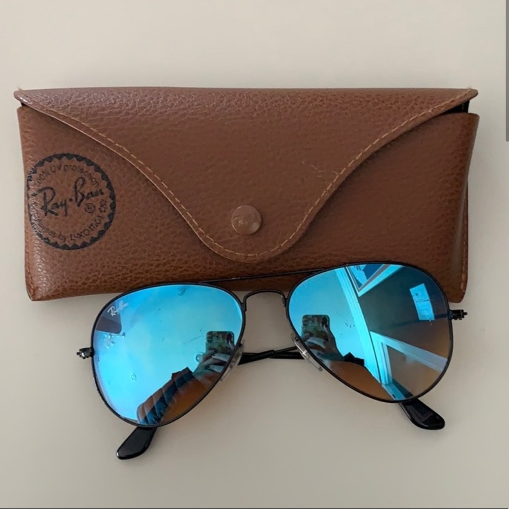 RAY BAN SUNGLASSES black frame with blue lens